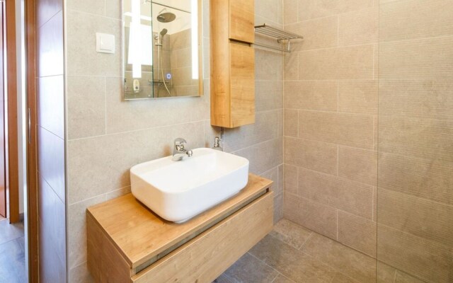 Alluring Apartment in Ičići with Terrace