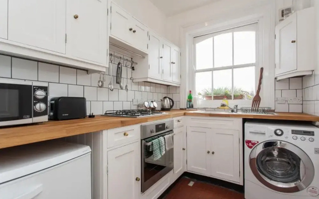 Large Shoreditch 2/dbl bed Loft apt