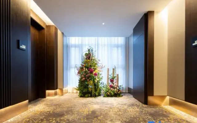 The GiorgioMorandi Hotels (Yantai Station Wuyue Plaza)