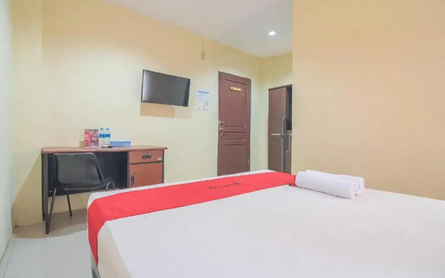 RedDoorz @ Jalan Cilik Riwut Kapuas