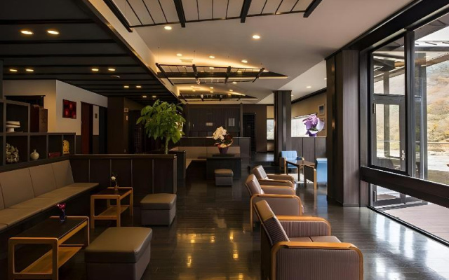 Beni – Lobby – Tozawa