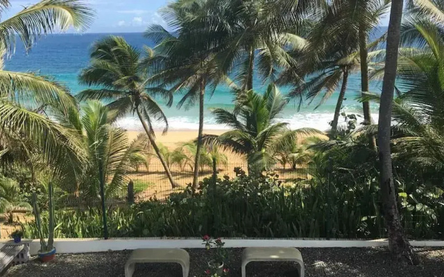 Soberana del Mar Beachfront Villa
