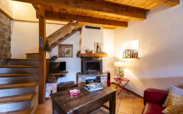 Holiday Home Le Rouge Borne (LVS110)