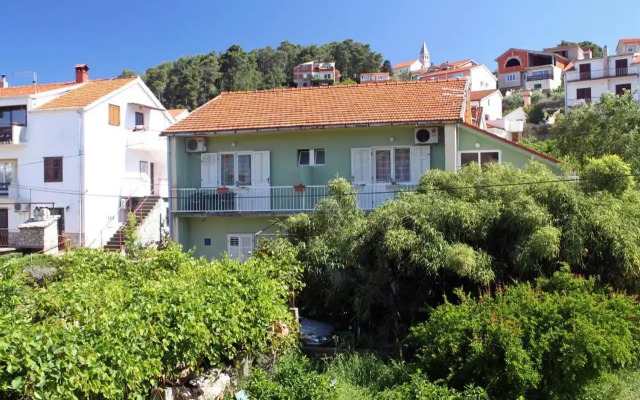 Apartments and rooms by the sea Jelsa, Hvar - 4602