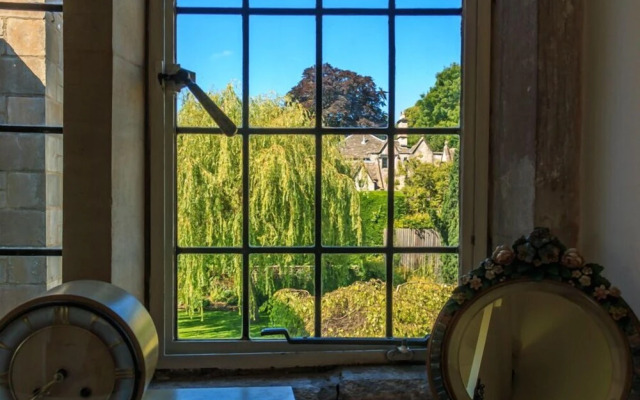 Cotswold Coach House