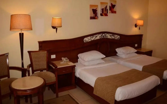 Regency Plaza Aqua Park & SPA