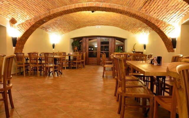 Restaurace A Penzion U Pešíků