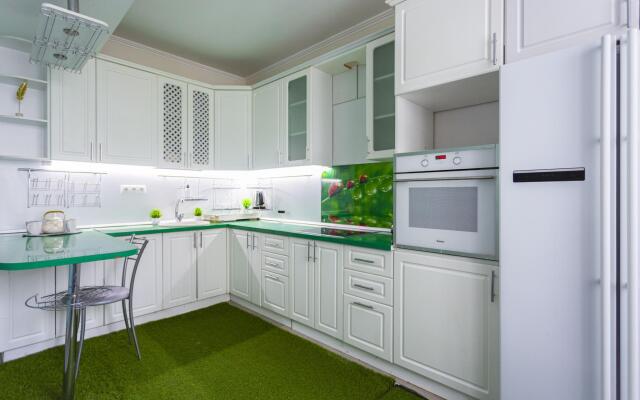 Moment House on Ilyinsky Boulevard 7