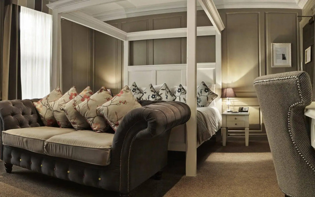 Vanbrugh House Hotel