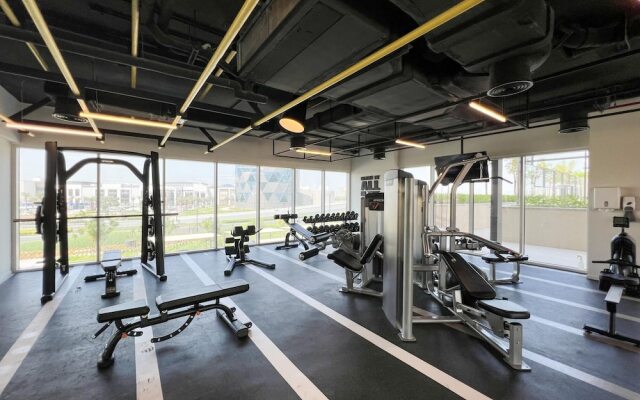 Modern Boho 1BR Sleeps4 Balcony Pool Gym Dxbhills