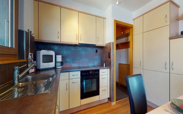 Apartment With Front Balcony