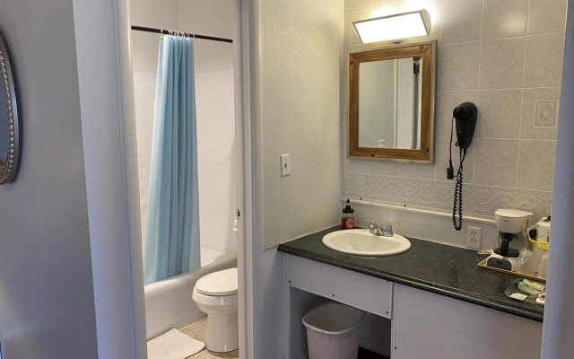 Knights Inn Fairview