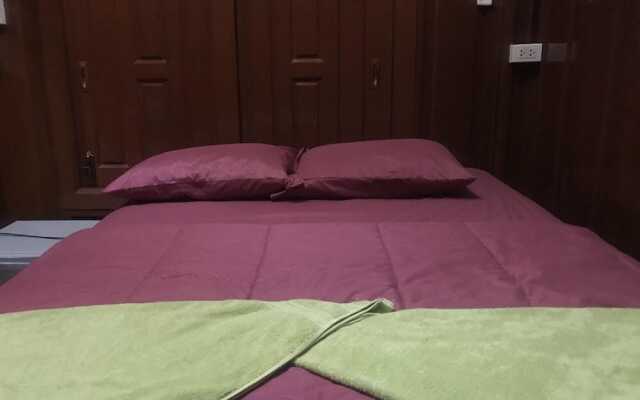 Matharak Resort Kaeng Hin Poeng