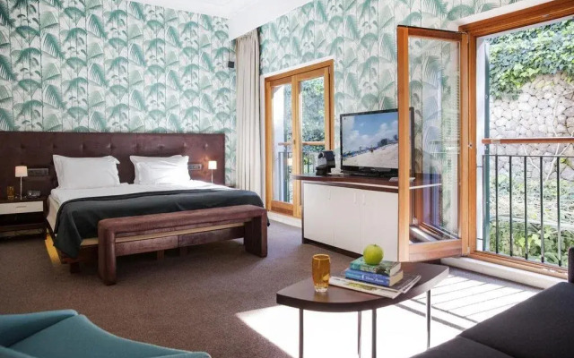 Отель Esplendido