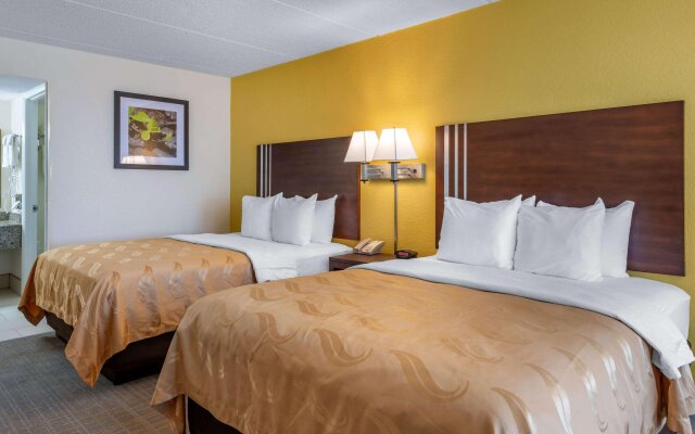 Quality Inn And Suites Riverfront