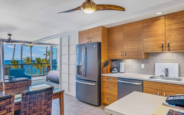 Mana Kai #307 by Coldwell Banker Island