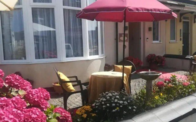 Northdene Theatre Hotel