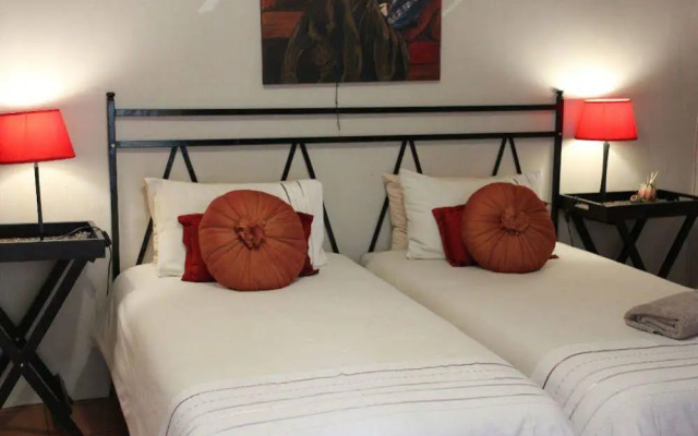 Hlulala Guest House