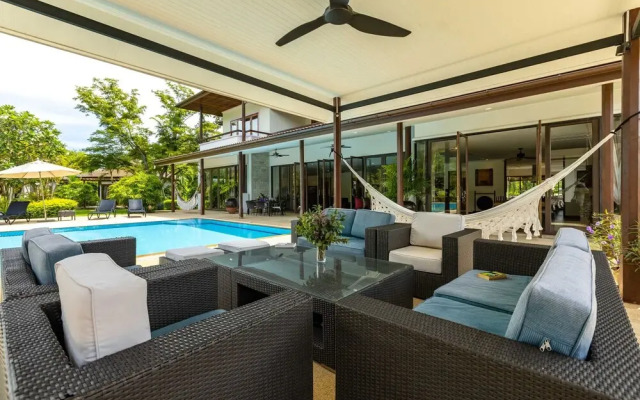 Large 6 Bed Luxury Villa on the Golf Course (PHJ)