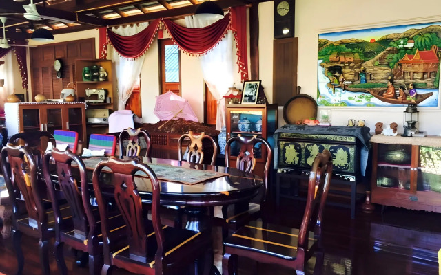 Bantham Hill Homestay