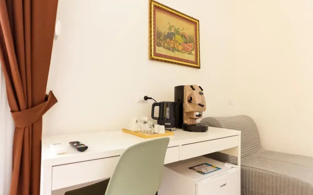 Santa Patrizia a Chiaia Apartment - Terra