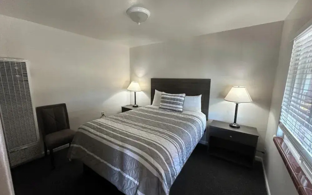 Lee Vining Motel