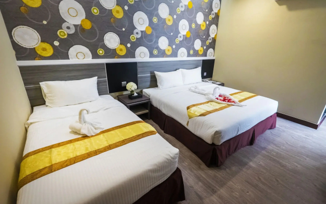Indra Hotel