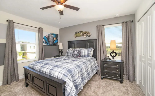 8 Bdrm Champions Gate Villa