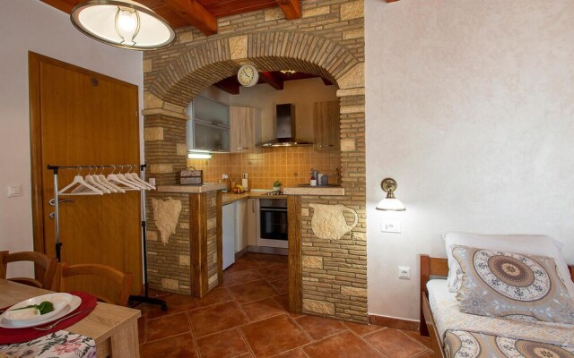Amazing Apartment in Rovinjsko Selo With Wifi