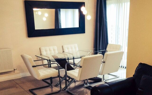 Hollies Hotel