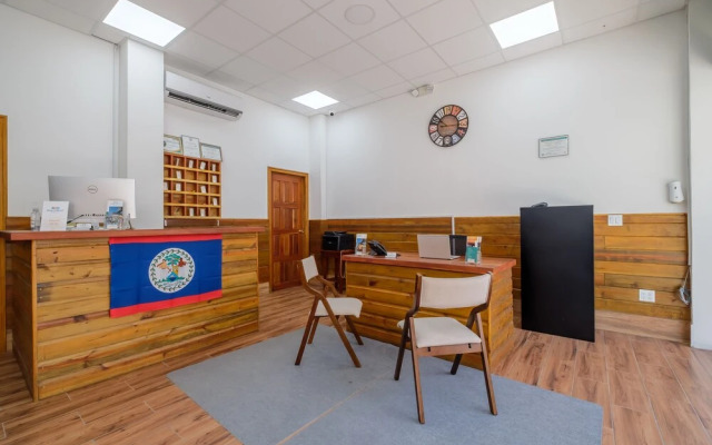 Voyager Sun & Reef Hotel
