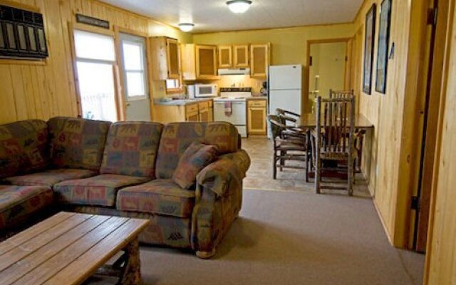 Trappers Landing Lodge