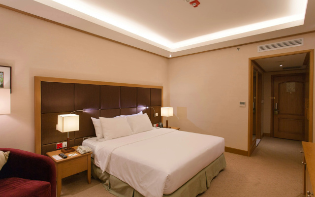 Hilton Garden Inn Hanoi – Guest Rooms – Hanoi