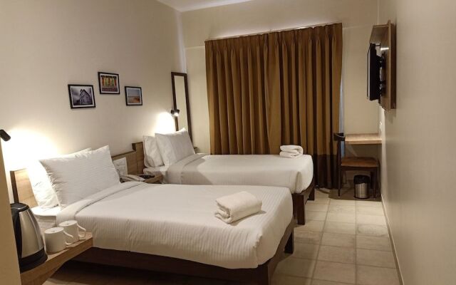 Hotel Sharayu One