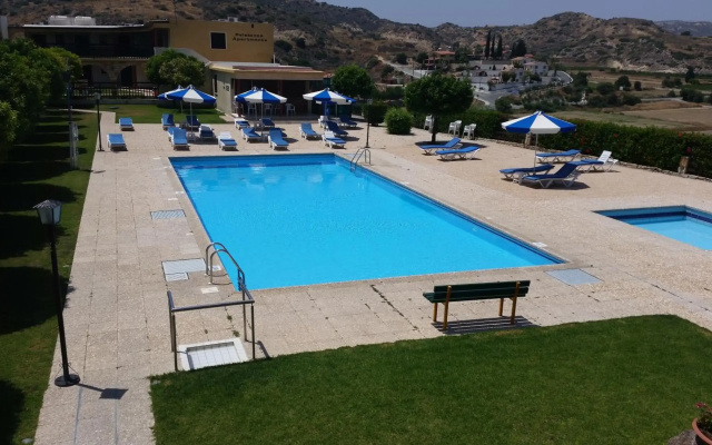 Pelekanos Apartments