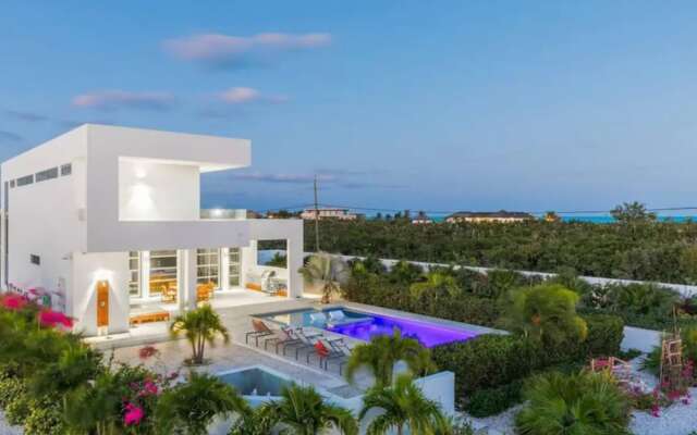 Entire Villa in Long Bay Beach