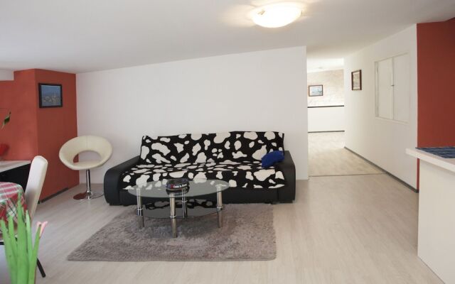 Contemporary Apartment In Split Near Sea