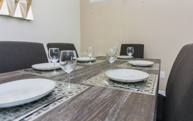 Family  Apartment at Storey Lake 272969