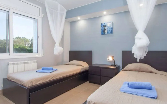 House Atenea Lloret de Mar