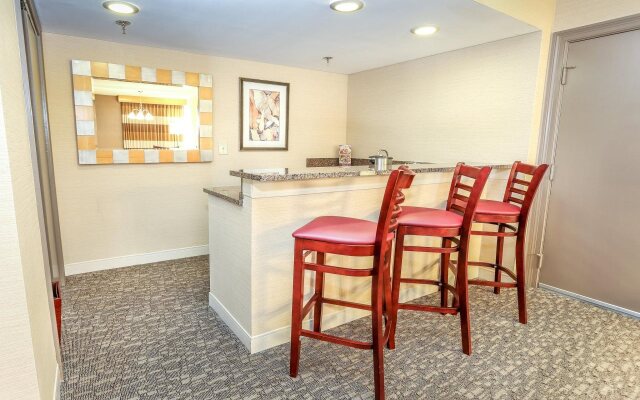 DoubleTree by Hilton Virginia Beach