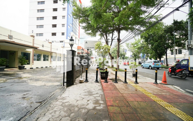 OYO 90853 Hotel Borobudur Kemayoran Syariah