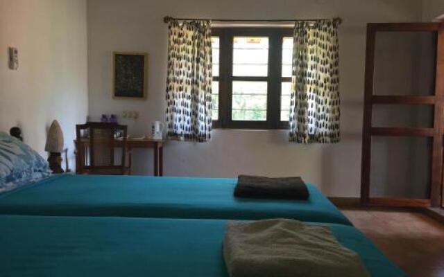 Inn Pondiville Forest Retreat