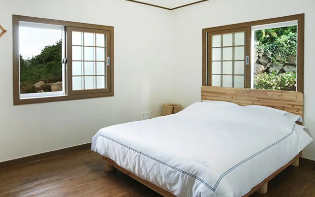 Jeju Haeyum Pension