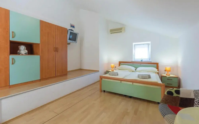 Amazing Home in Porec With Wifi and 0 Bedrooms - Hotel in Porec - Photo 3