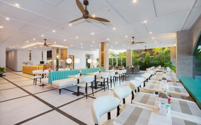 RV Hotel Gianyar