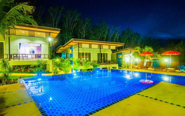 Chomphu Resort Khaolak