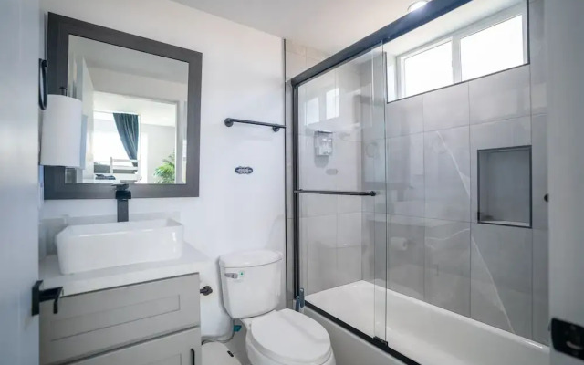 Normandie Hostel