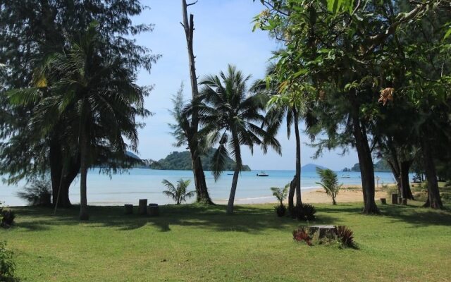 T.K. Beach Resort Koh Mak