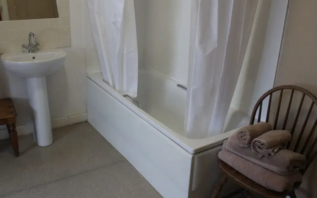 The Avenue Restaurant at The Victoria Inn