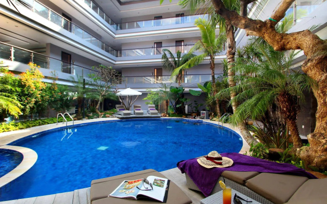 Отель Amaroossa Suite Bali